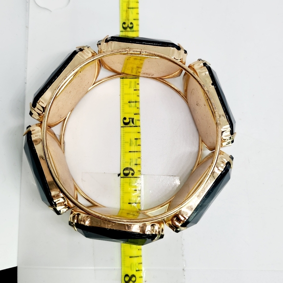 Vintage Chunky Rectangle Emerald Green Large Lucite Cuff Gold Bracelet  Bangle - Picture 5 of 6